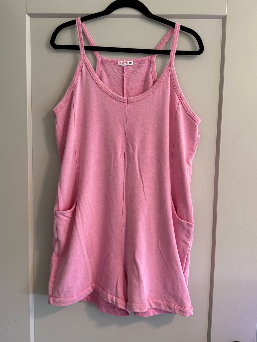 NWOT Sundry Cotton Blend Romper Pink, size M - Picture 2 of 6